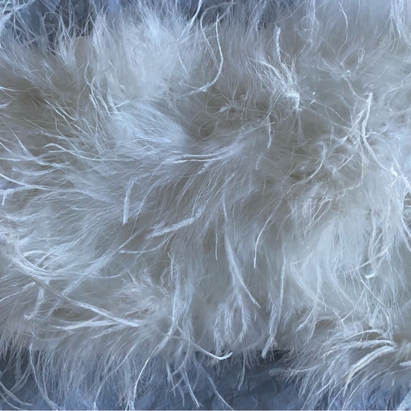 White feather top - Picture 4 of 9